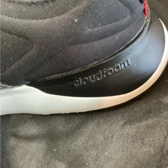 Adidas Cloudform  Men’s Running Shoes Black and Red Sneakers Size 9 - Picture 3 of 6